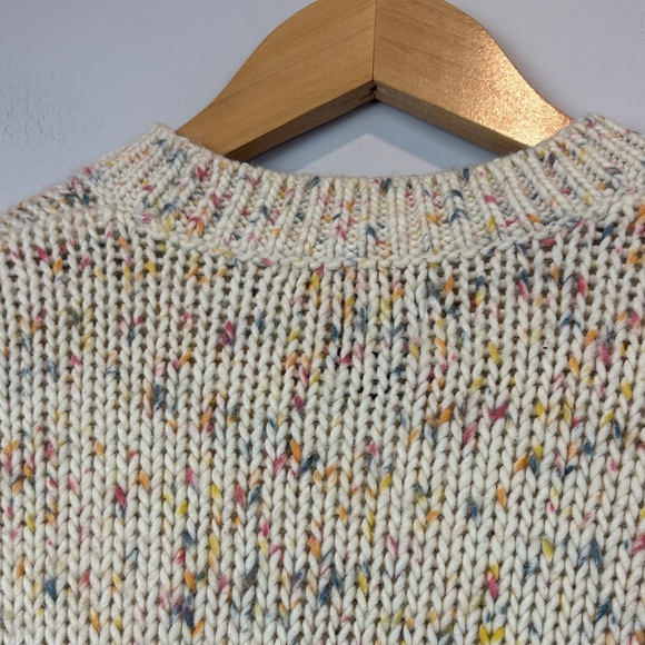 GAP Women's Cream Speckled Crew Neck Sweater - Picture 9 of 14